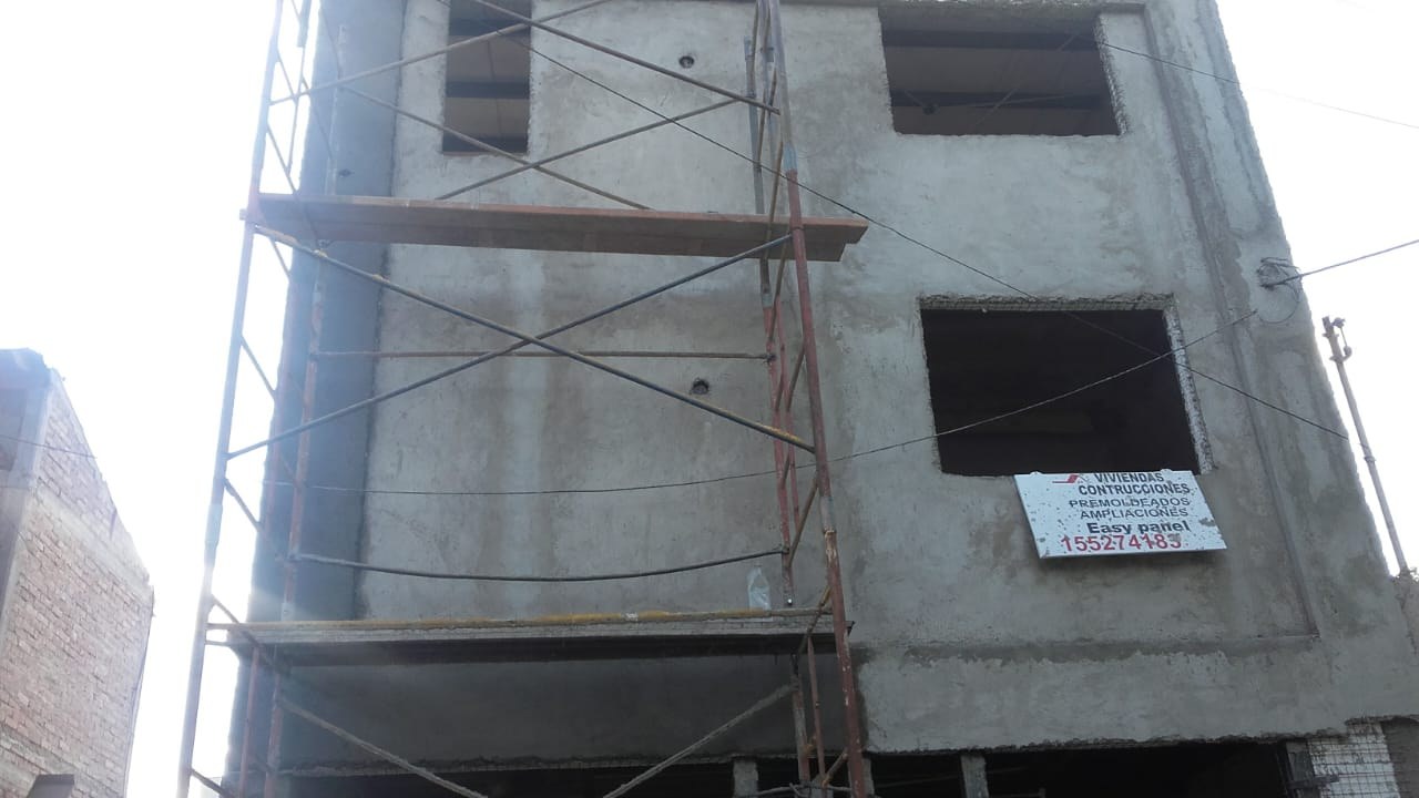 Trabajo de construcción monolítica 3